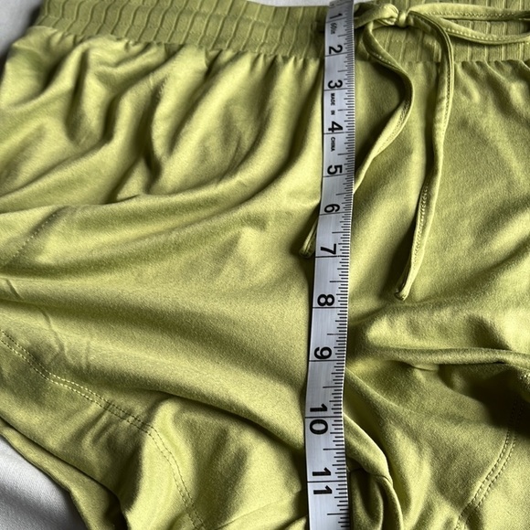 Flora  Short Shorts - Picture 10 of 11
